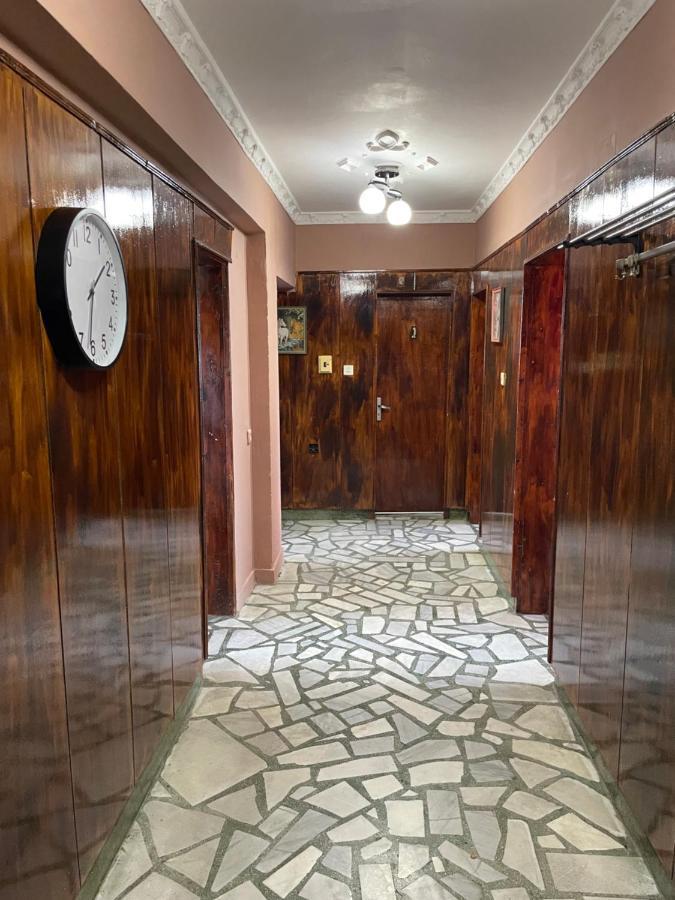 Vilhelmov'S Apartament Lukovit Dış mekan fotoğraf
