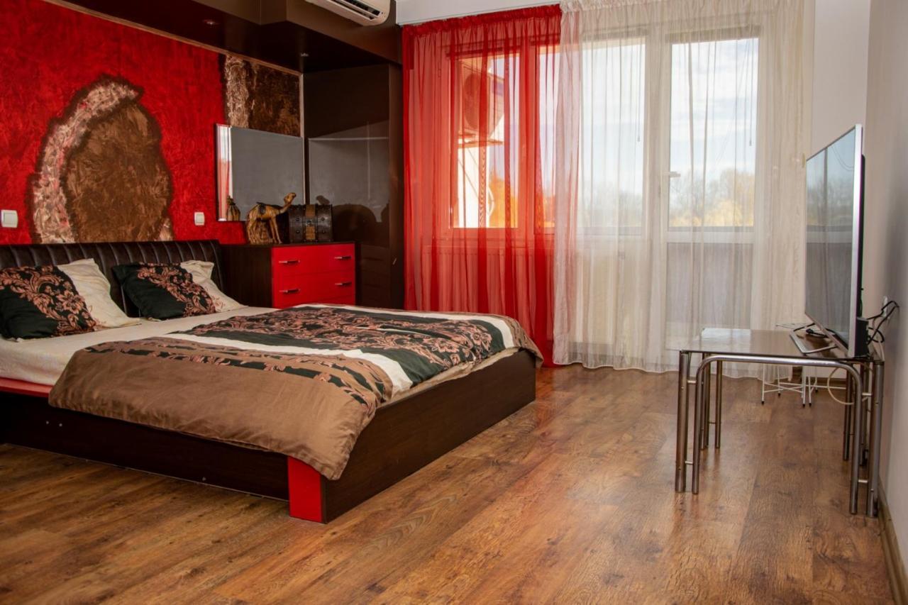 Vilhelmov'S Apartament Lukovit Dış mekan fotoğraf